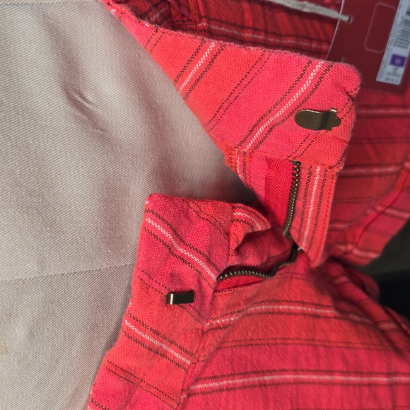 Shorts - Picture 5 of 5